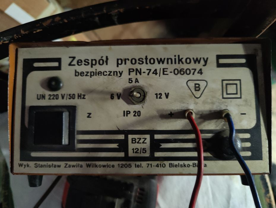 Prostownik stary PRL