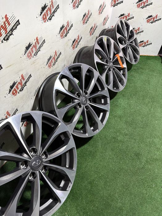 Komplet alufelg 5x114.3 18”