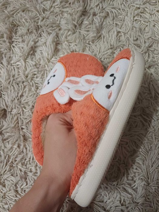 Chinelos Quentes de Inverno para uma Criança Menina