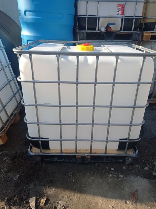 Єврокуб, бочки, тара, об'єм 1000 л. ідеальний стан!!!