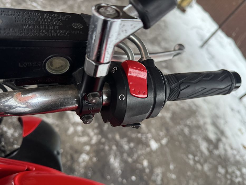 Сузуки Гладиус Suzuki Gladius 400 ABS