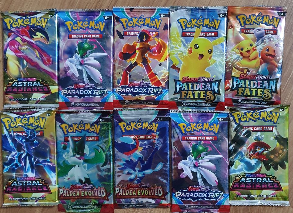 Skórzany klaser,segregator na karty pokemon
