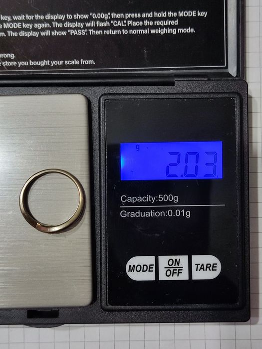 Золоте колечко, з діамантами, 585 проба.