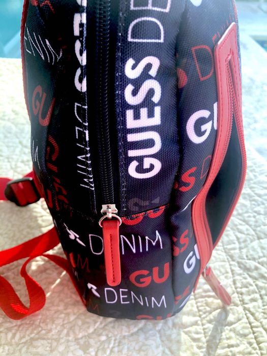 Guess plecak w napisy