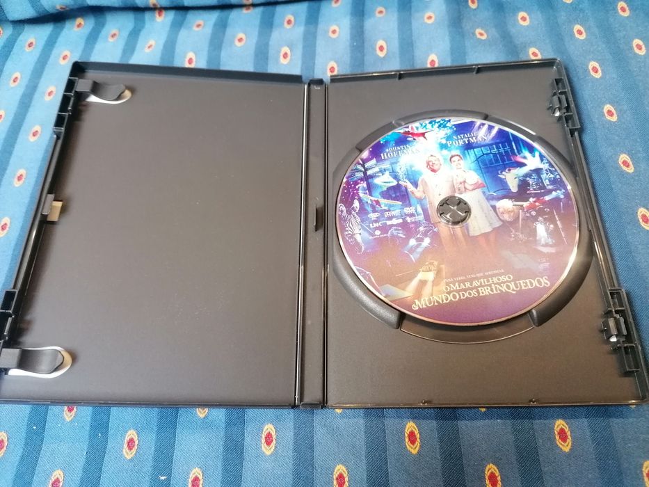 DVD O Maravilhoso Mundo dos Brinquedos - Como Novo