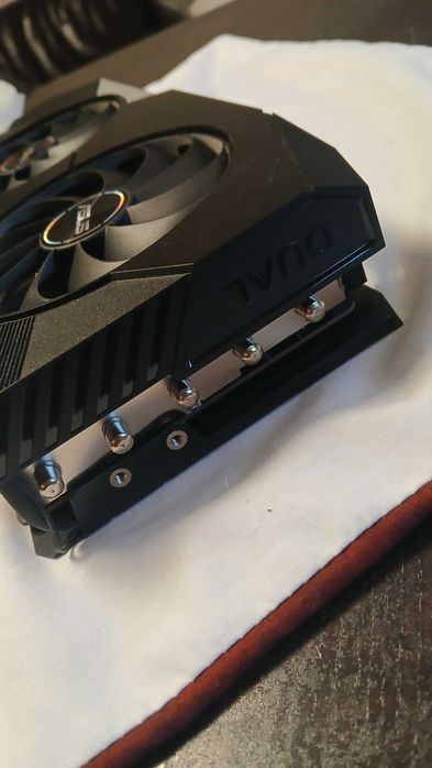 Karta graficzna ASUS DUAL Radeon RX6700 XT 12GB GDDR6