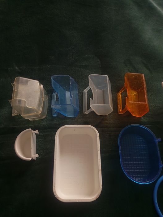 Acessórios para aves (bebedouros, comedouros e banheiras)