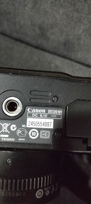 Máquina Canon mais duas objetivas