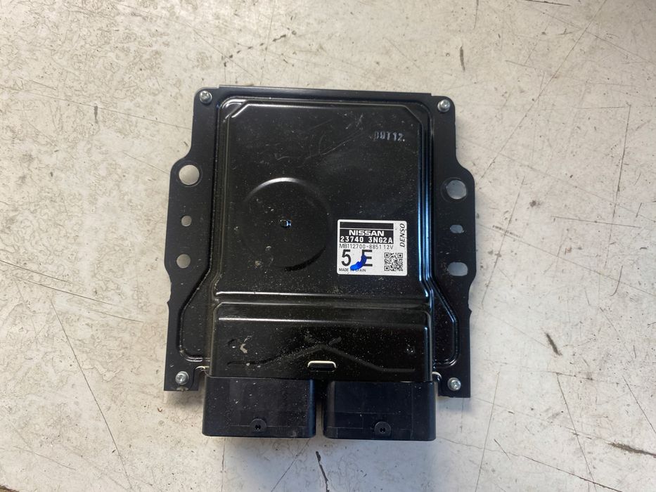 nissan leaf i komputer sterownik 23740 3ng2a