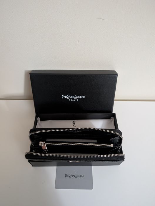Carteira Yves Saint Laurent
