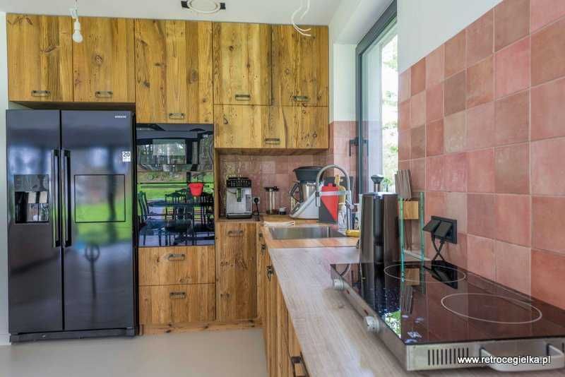 Fronty kuchenne ze starego drewna – usłojenie równoległe