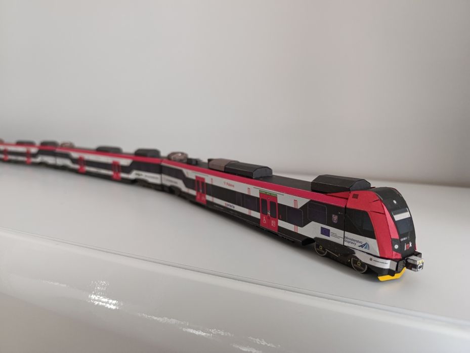 Model kartonowy jihomooravsky kraj IDS JMK zabawka pociąg miejski auto