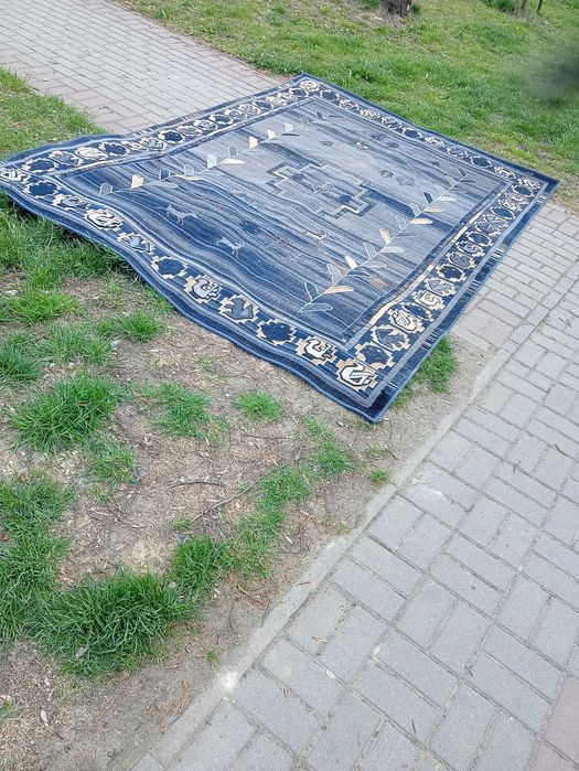 Dobry dywan 280 X 200