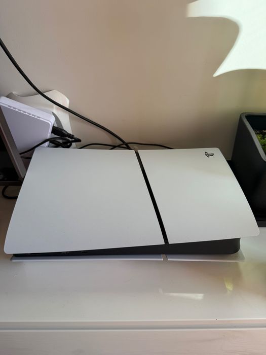 PlayStation 5 Slim Blu-ray 1TB, відмінний стан