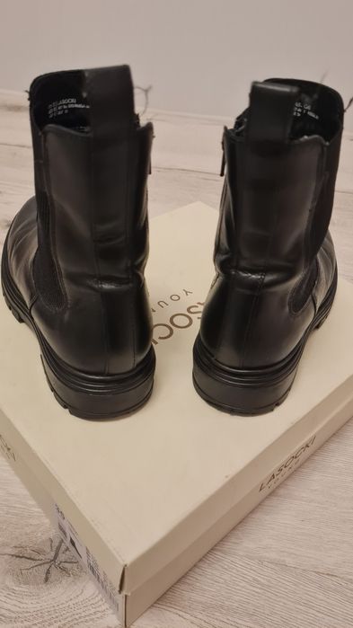 Buty, botki zimowe skóra czarne dla dziewczynki, Lasocki Young roz. 35