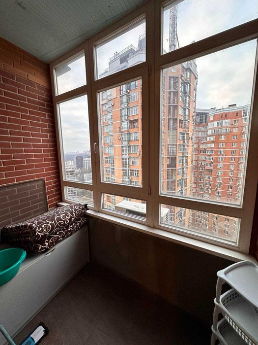 Продаж двокімнатної 64.1 кв.м. на Печерську вул. Коновальця 36в