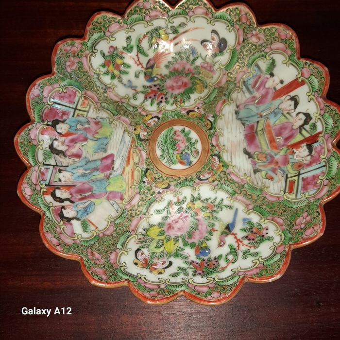 Prato em porcelana  chinesa