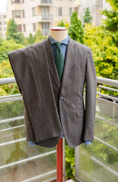 Brązowy garnitur Die Form szyty na zamówienie r48-50, 100% wełna tweed/flanela Knickerbocker/Donegal