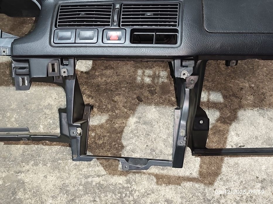 Tablier VW golf mk4 iv
