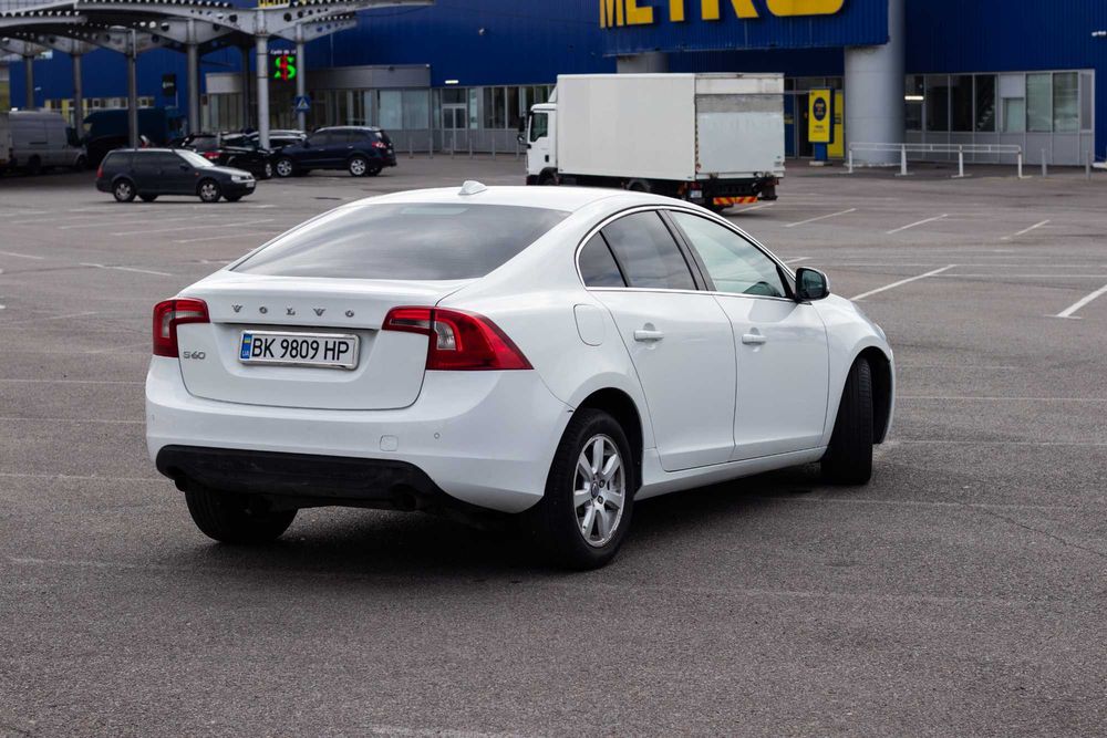 Volvo S60 2013 VIN YV1FS45HBD2196686 фото оголошення 4 з 20