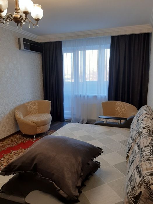 2-х комнатная квартира на пр.соборном, посуточно почасово
