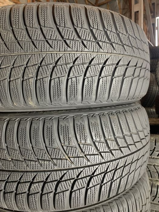 Шини б/у зима 205/55 R16 Bridgestone Blizzak LM-001