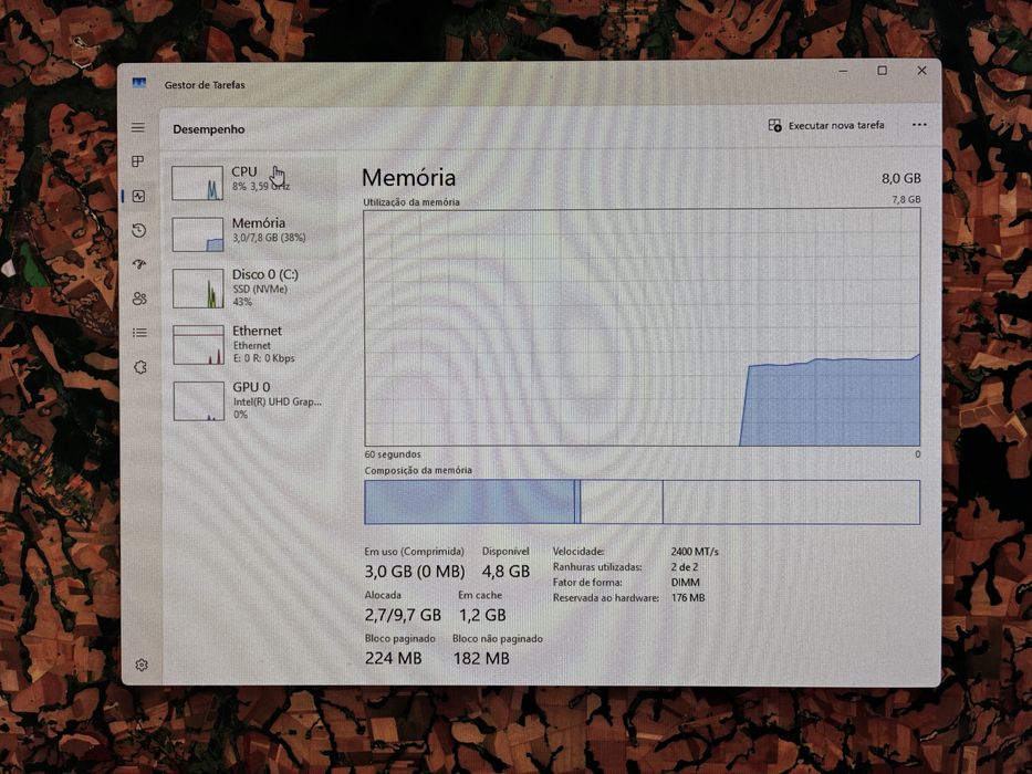 HP 290 G2 / i3 8a Geracao / RAM 8GB / SSD 256GB