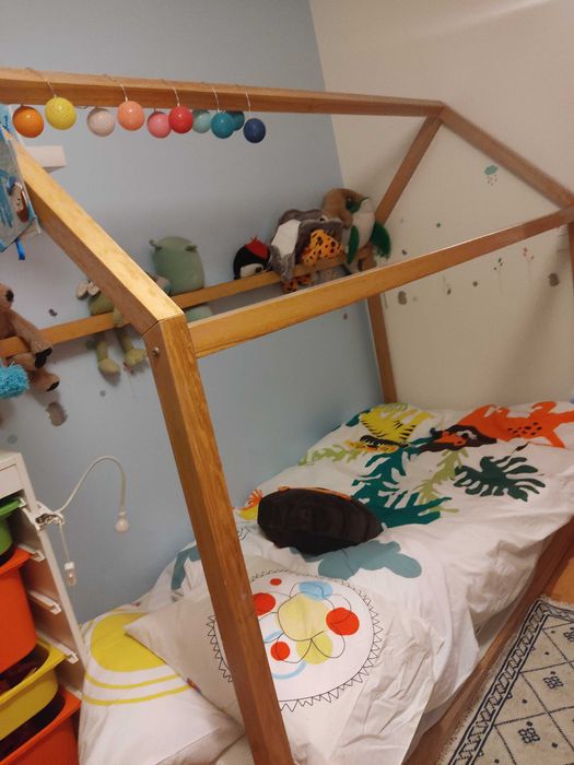 Cama Montessori em madeira + colchão