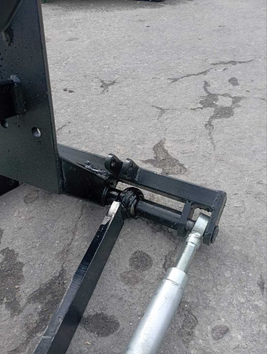 Триточкова навіска