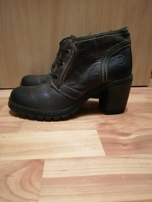 Теплі зручні шкіряні черевики, розмір 40 (устілка 26 см), 150 грн.