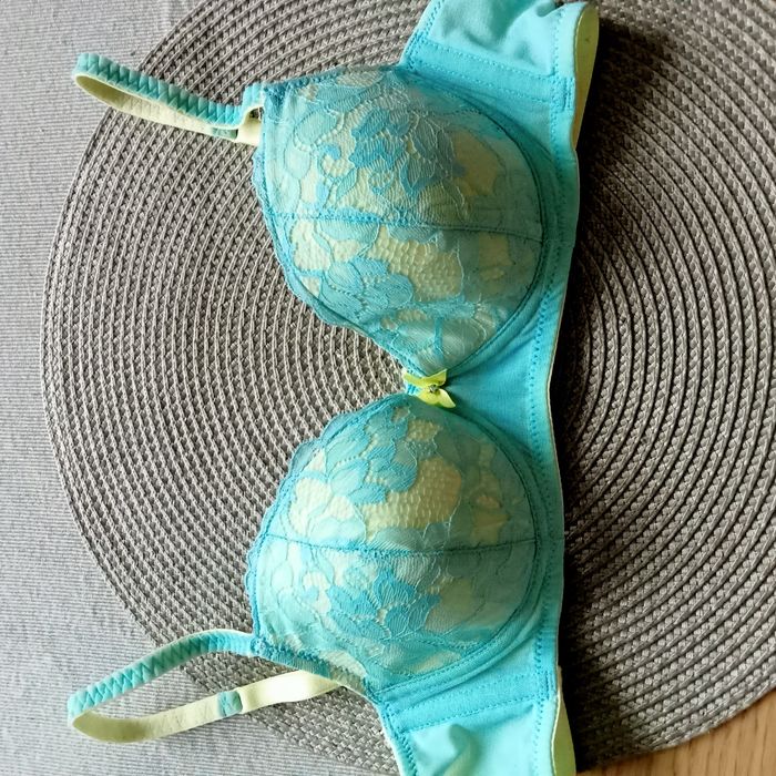 Biustonosz komfortowy Intimissimi 70B