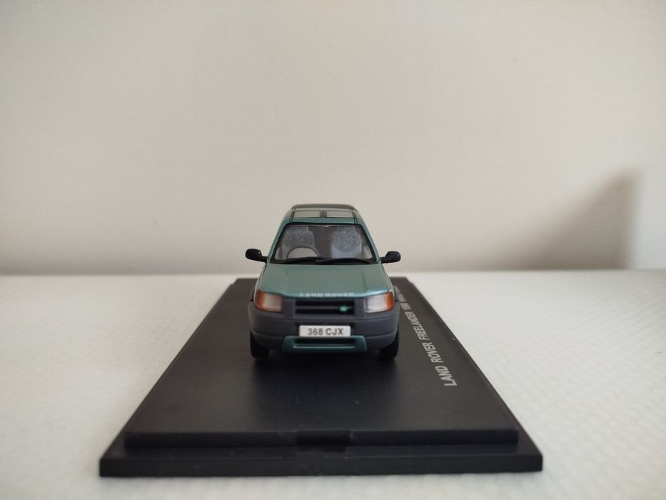 Miniatura Land Rover Freelander 1/43 Nova