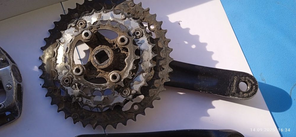 ВЕЛО Шатуны Shimano Acera FC-M361 175 мм