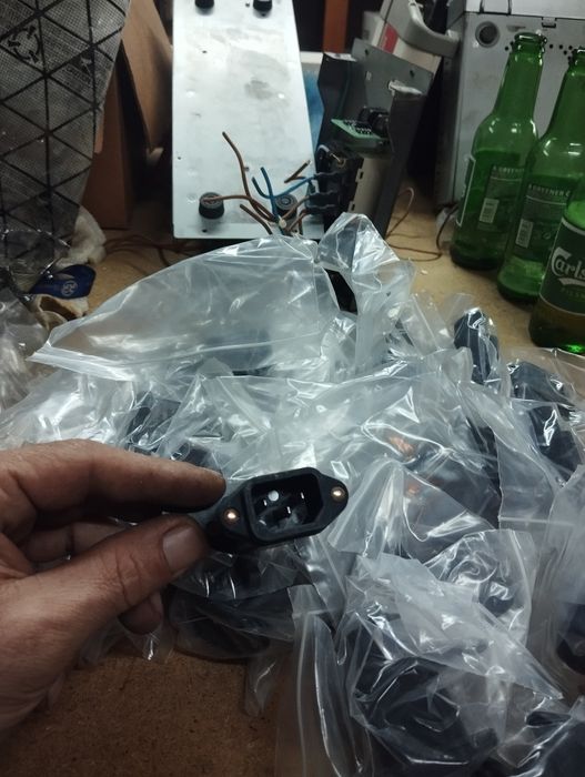 Lote de 28 acessórios de fonte de alimentação