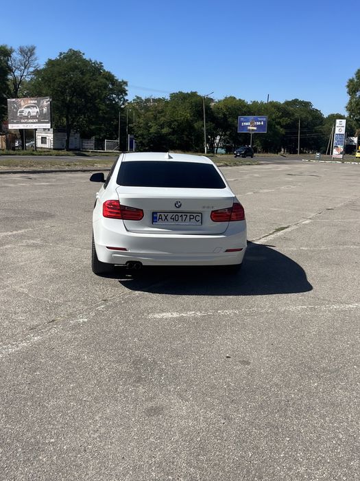 BMW 3 Series 2013 VIN WBA3A5C58EP600288 фото оголошення 6 з 17