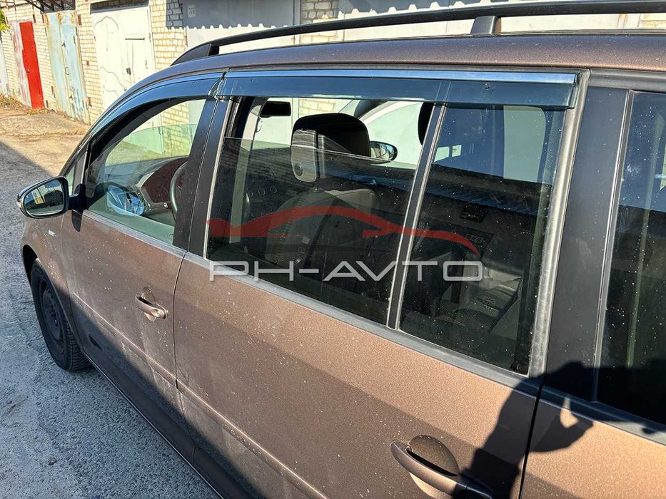 Вітровики Ветровики Дефлектори VW Touran 2003-2010-2016 з хромом