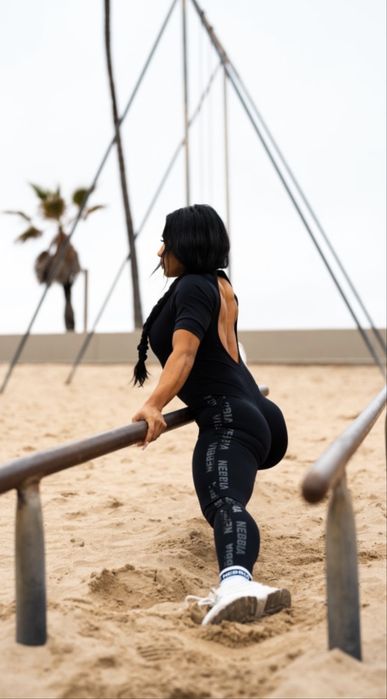 Комбінезон Nebbia Women's Workout Jumpsuit INTENSE Focus Black 823