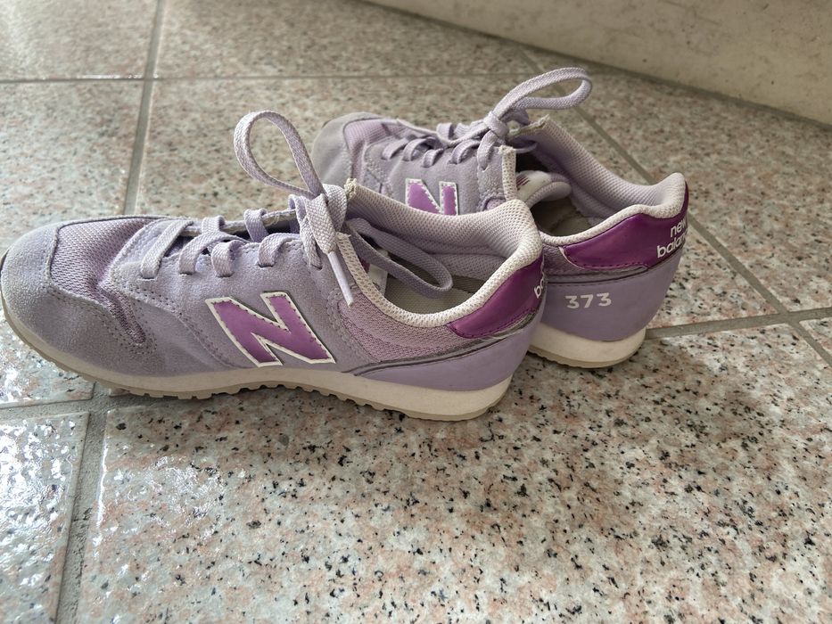 Sapatilhas New Balance 373