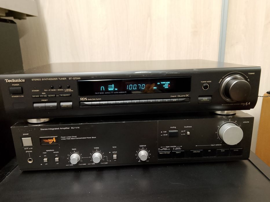 Tuner Technics ST GT 550 w okazyjnej cenie Wysoki model