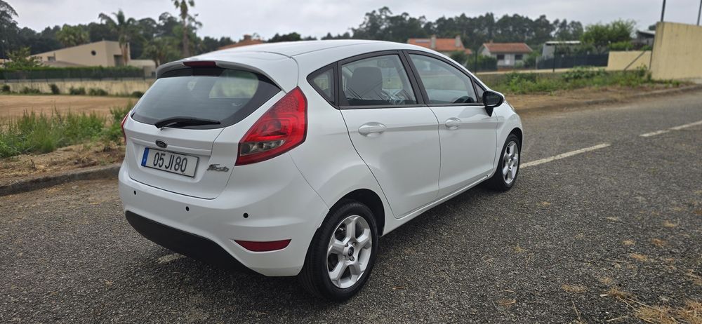 Ford fiesta 1.4Tdci 75cv - 2010