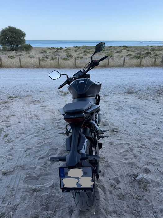 Vendo Honda CB125R