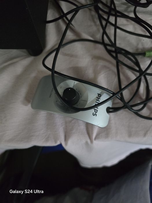 Sprzedam sprawne  głośniki  do komputera  philips