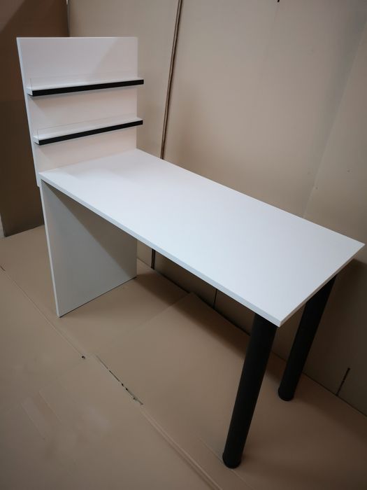 Biurko stolik kosmetyczny do manicure