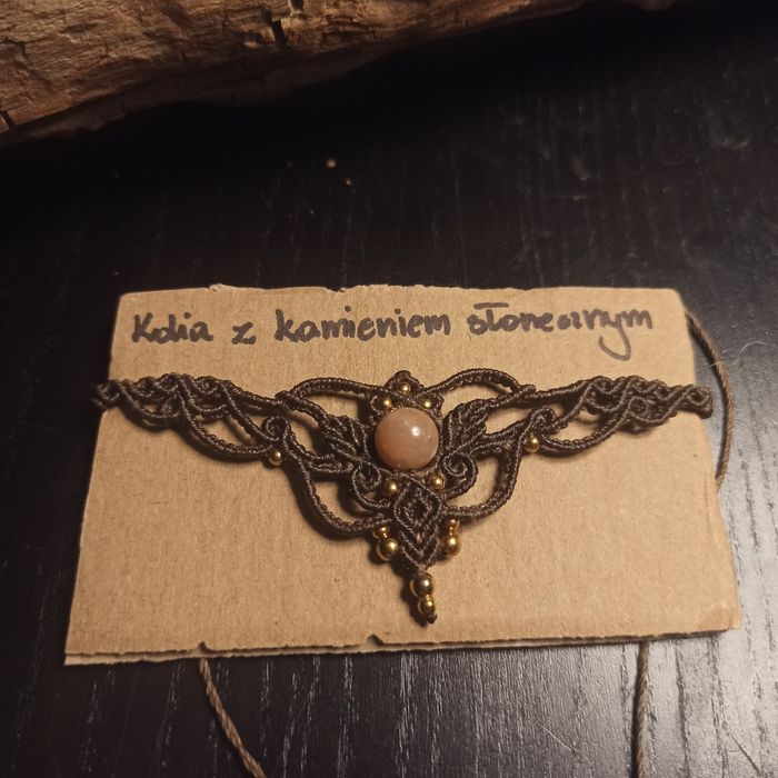 Kolia z mikromakramy