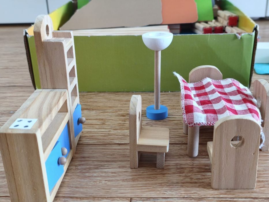 Casa de Bonecas de Madeira modular