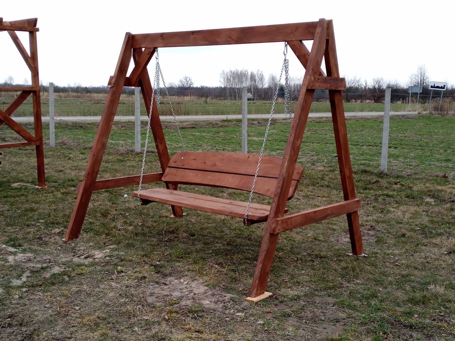 Huśtawka drewniana z kantówki