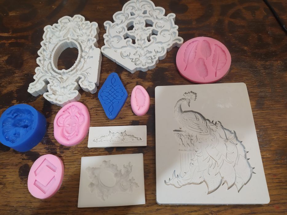 Молди для декору та творчості