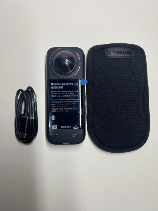 Екшн-камера Insta360 X3