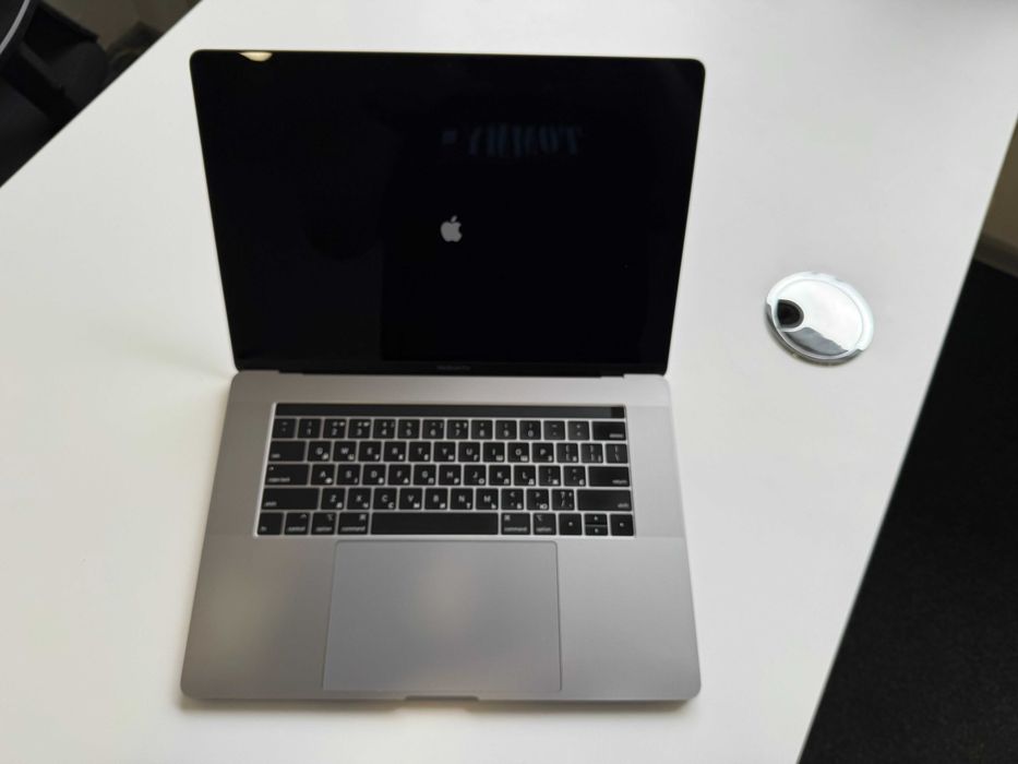 MacBook Pro 15” 2018 -  i7 -  16GB -  512GB SSD -  Відмінний стан