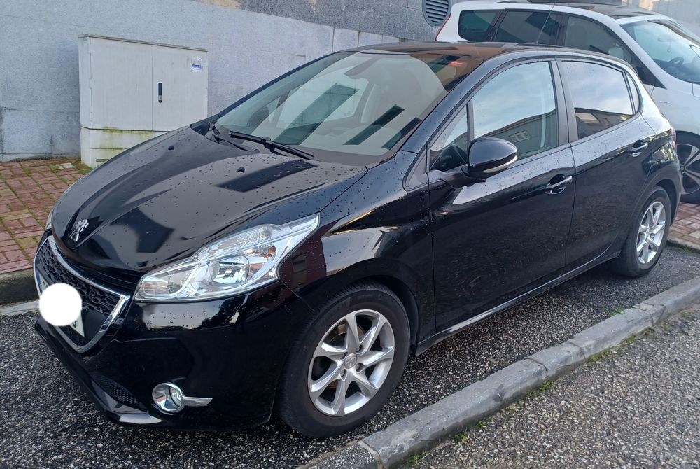 Peugeot 208 1.2 85cv c/ Garantia